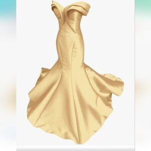 Elegant Gold Off-Shoulder Gown